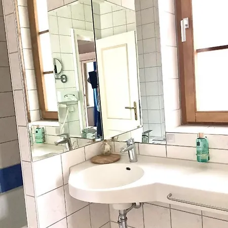 Strandhotel Berg * 施坦贝尔格湖畔贝格
