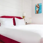 Strandhotel Berg *