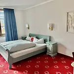 Strandhotel Berg Hotel Berg am Starnberger See