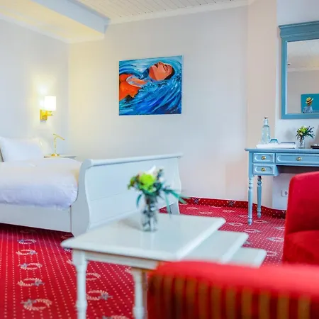 Strandhotel Berg Hotell