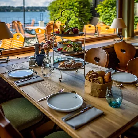 Strandhotel Berg