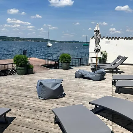 Strandhotel Berg