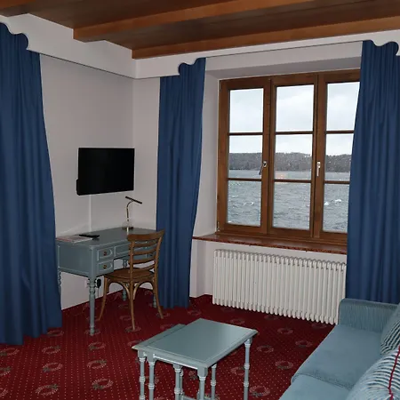 Strandhotel Berg Hotell *