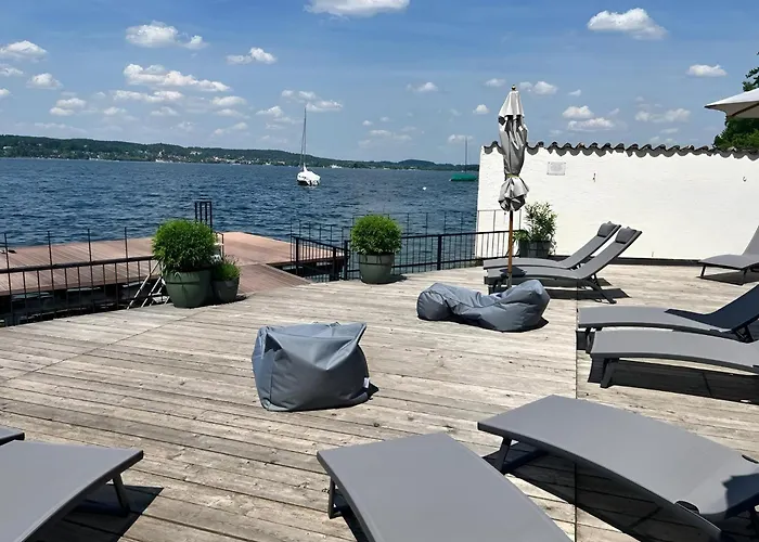 Strandhotel Berg