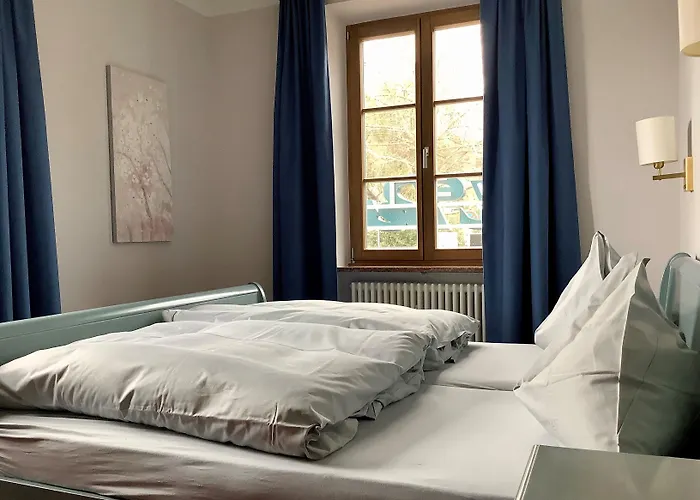 Szálloda Strandhotel Berg *